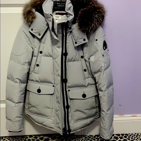 A grey burch Canada moose knuckle - Picture 1 of 3